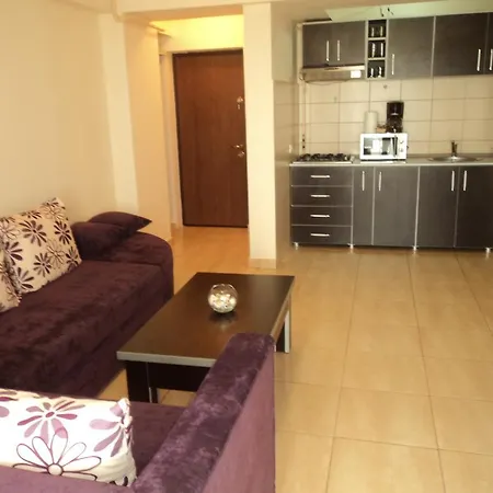 Adeline Apartment Mamaia